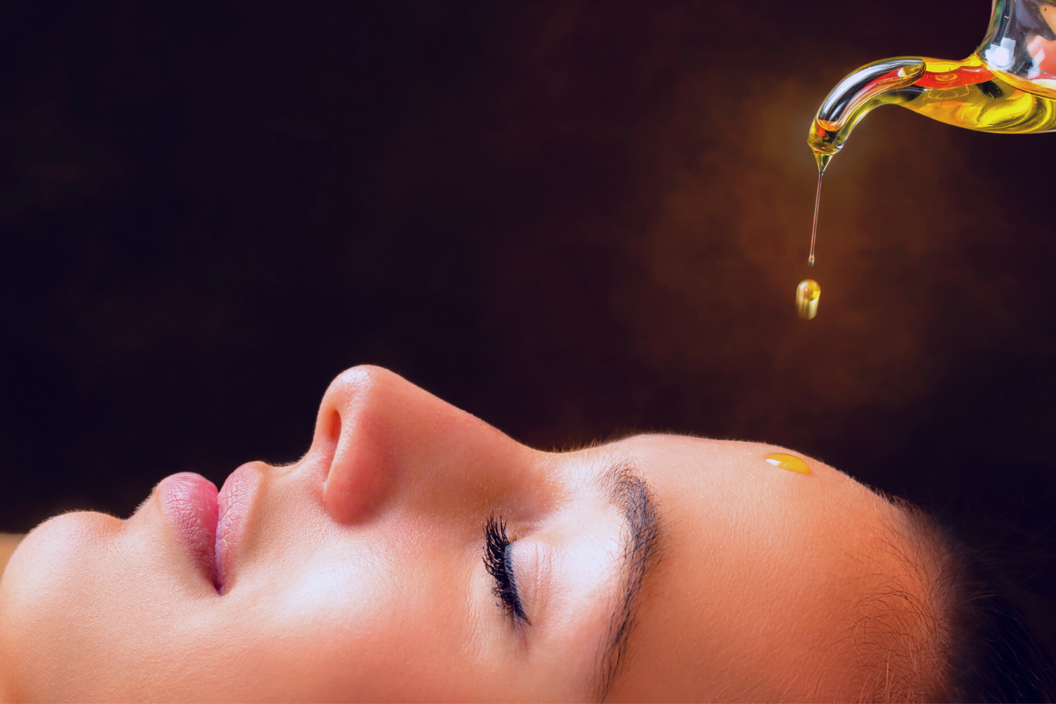 How to Use Face Oil. 7 SkinLoving Hacks. The Beauty Maestra