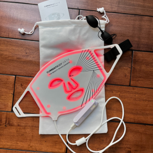 CurrentBody Face LED Light Therapy Mask Review